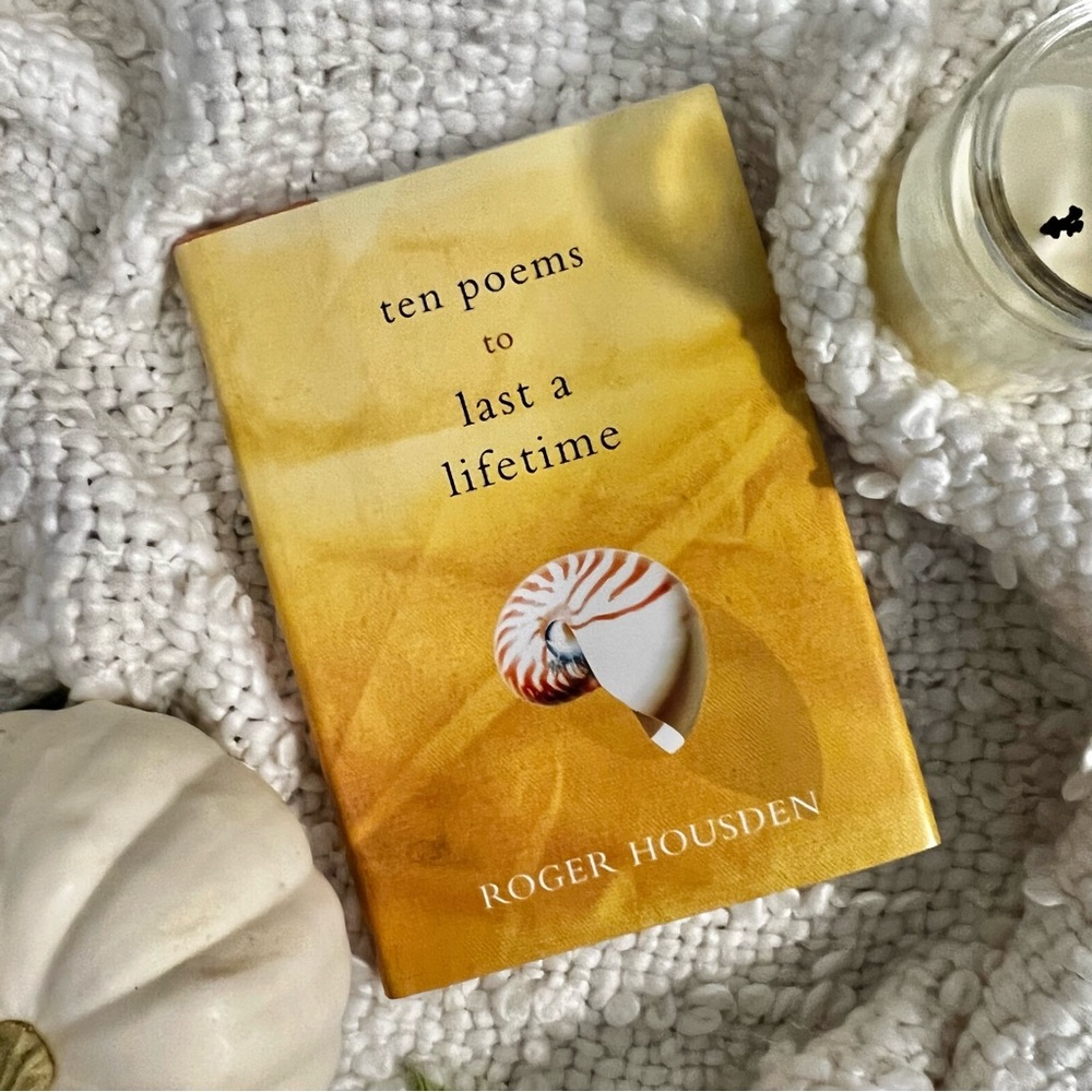 📚SPECIAL 3/$21 BOOKS!! 📚 
Ten Poems to last a Lifetime by Roger Housden